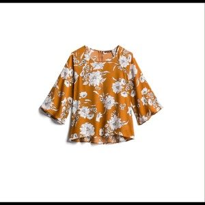 Larie Crew Neck Blouse